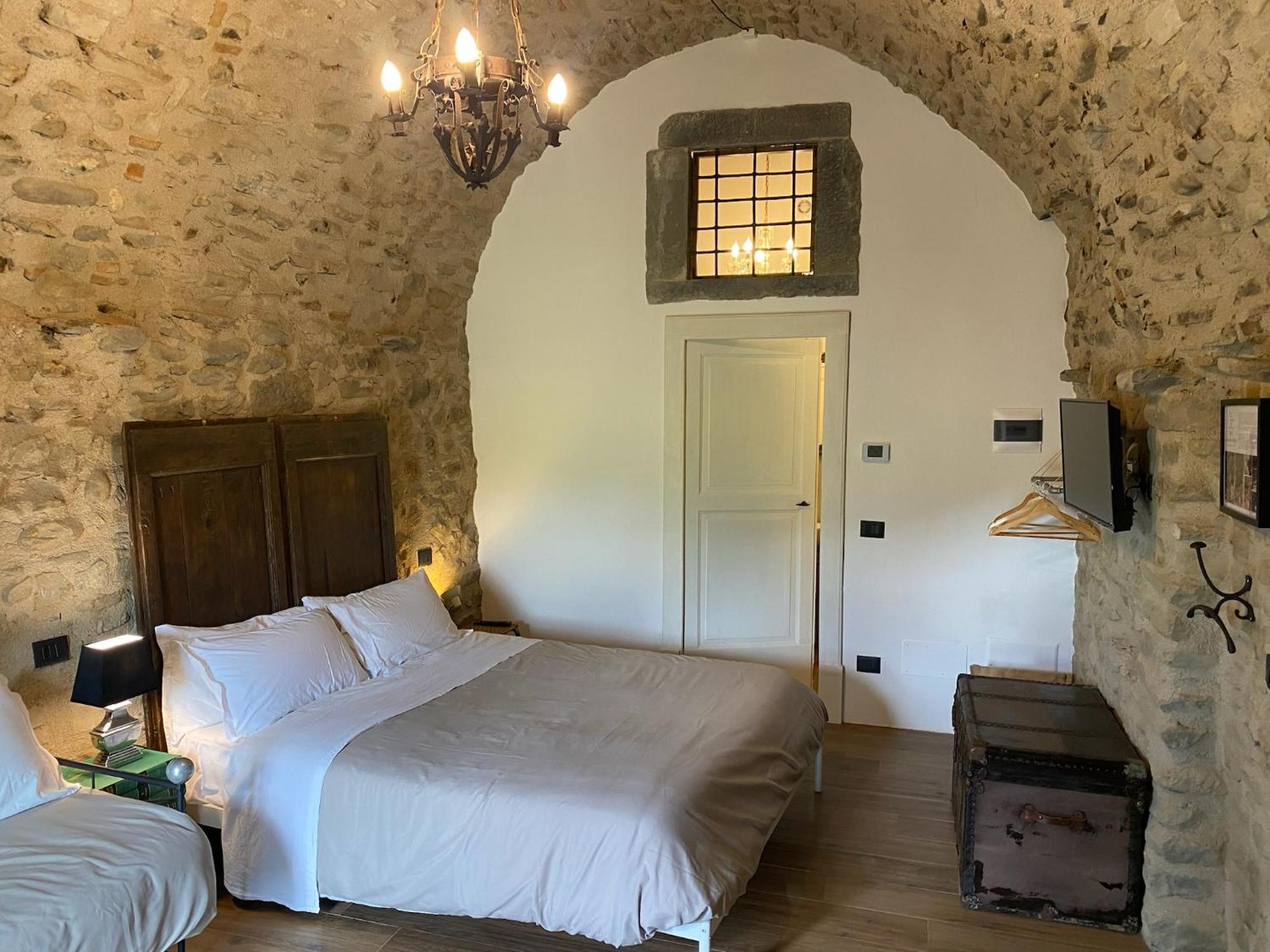 La Casa Medievale Suites E Spa Pontremoli Extérieur photo
