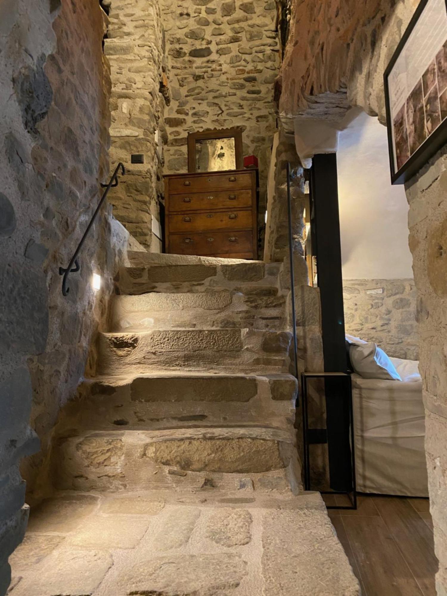 La Casa Medievale Suites E Spa Pontremoli Extérieur photo